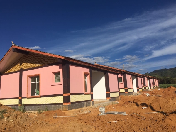 外墻刷漆要漂亮還要耐用，首先要學(xué)會施工