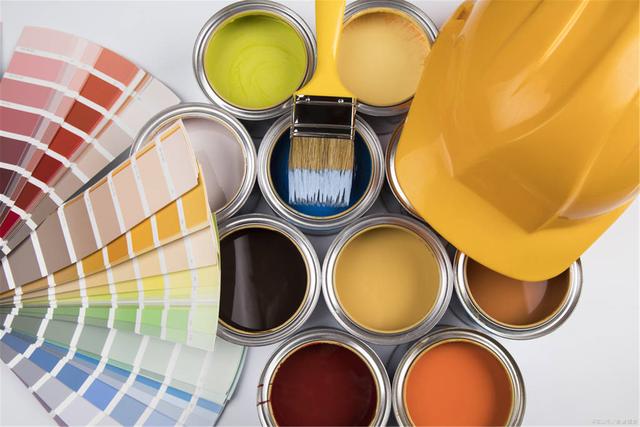 室內(nèi)乳膠漆：機(jī)器調(diào)色好還是現(xiàn)場人工調(diào)色好？